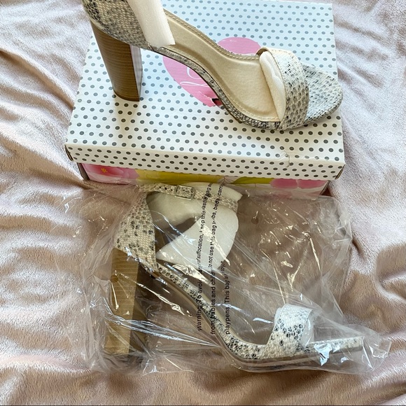 Delicious - SZ: 11 - CL: Beige Python - Picture 6 of 8